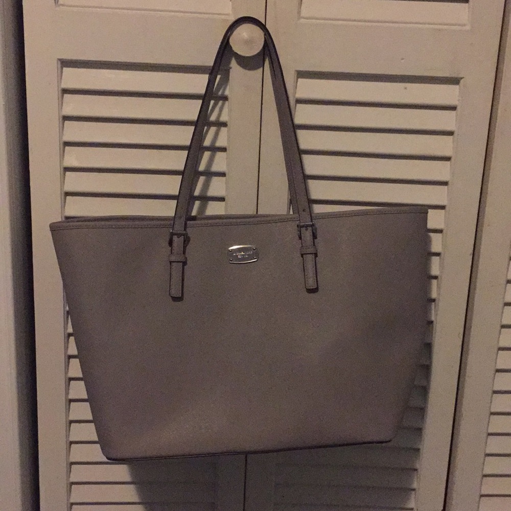 Michael Kors Jet Set Tote